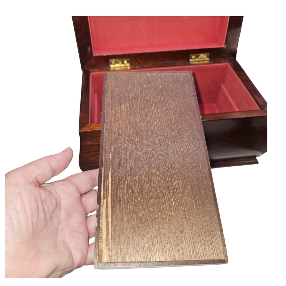 Vintage Virginia Metalcrafters Williamsburg Mahogany Jewelry Chest Box w/ Key - Picture 9 of 11